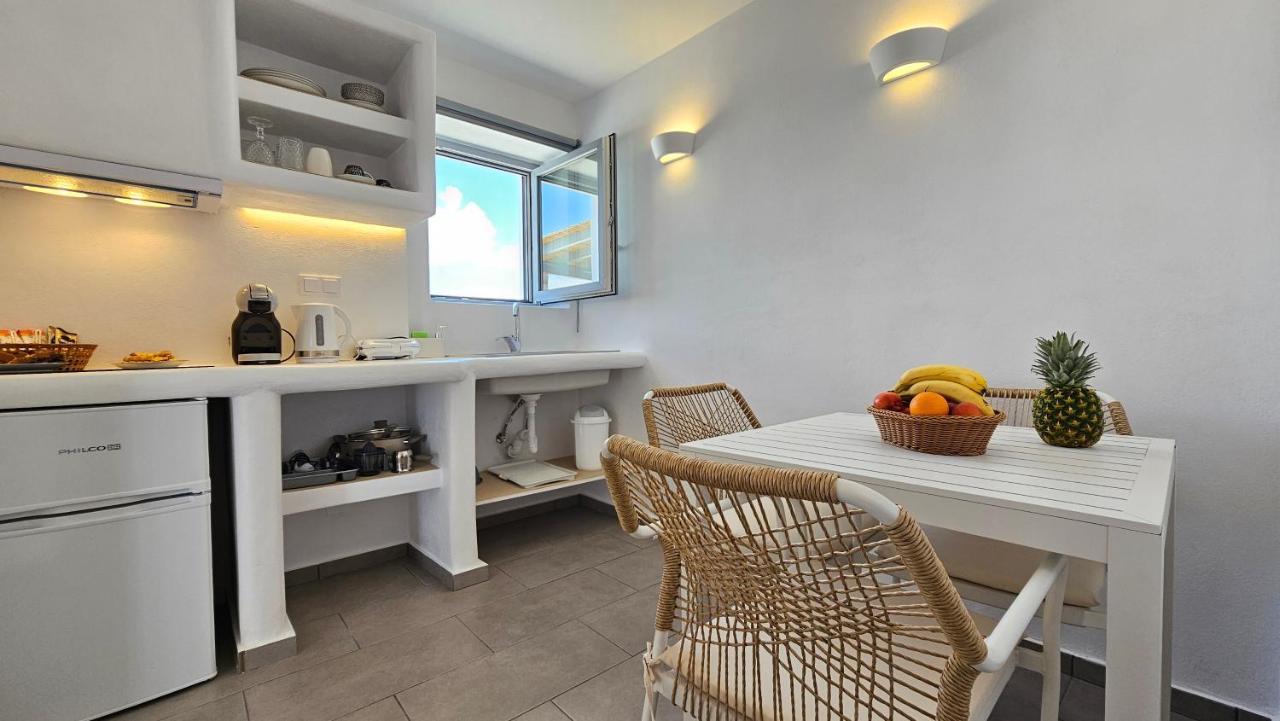 Polychronis Private Suite Pollonia Exterior photo