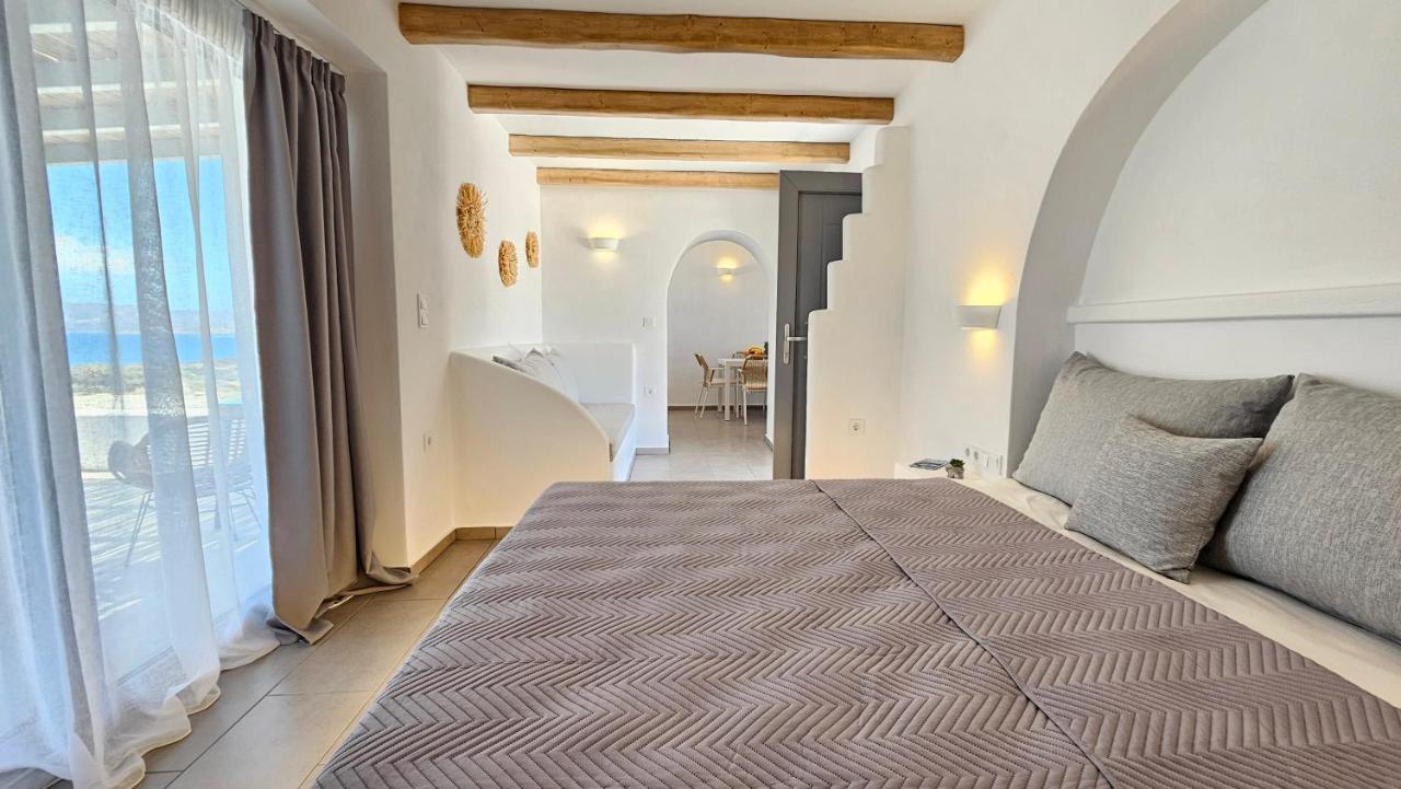 Polychronis Private Suite Pollonia Exterior photo