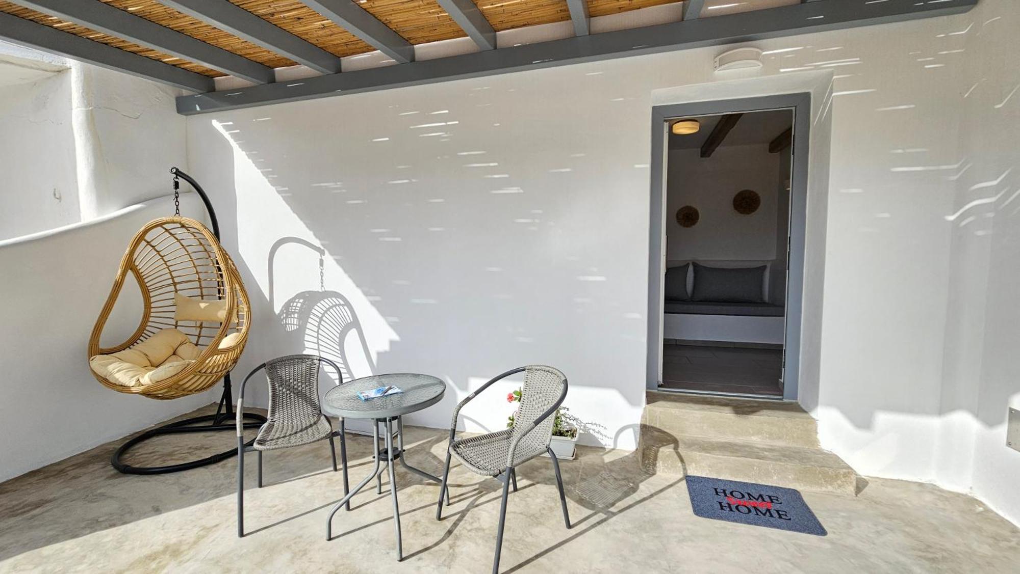 Polychronis Private Suite Pollonia Exterior photo